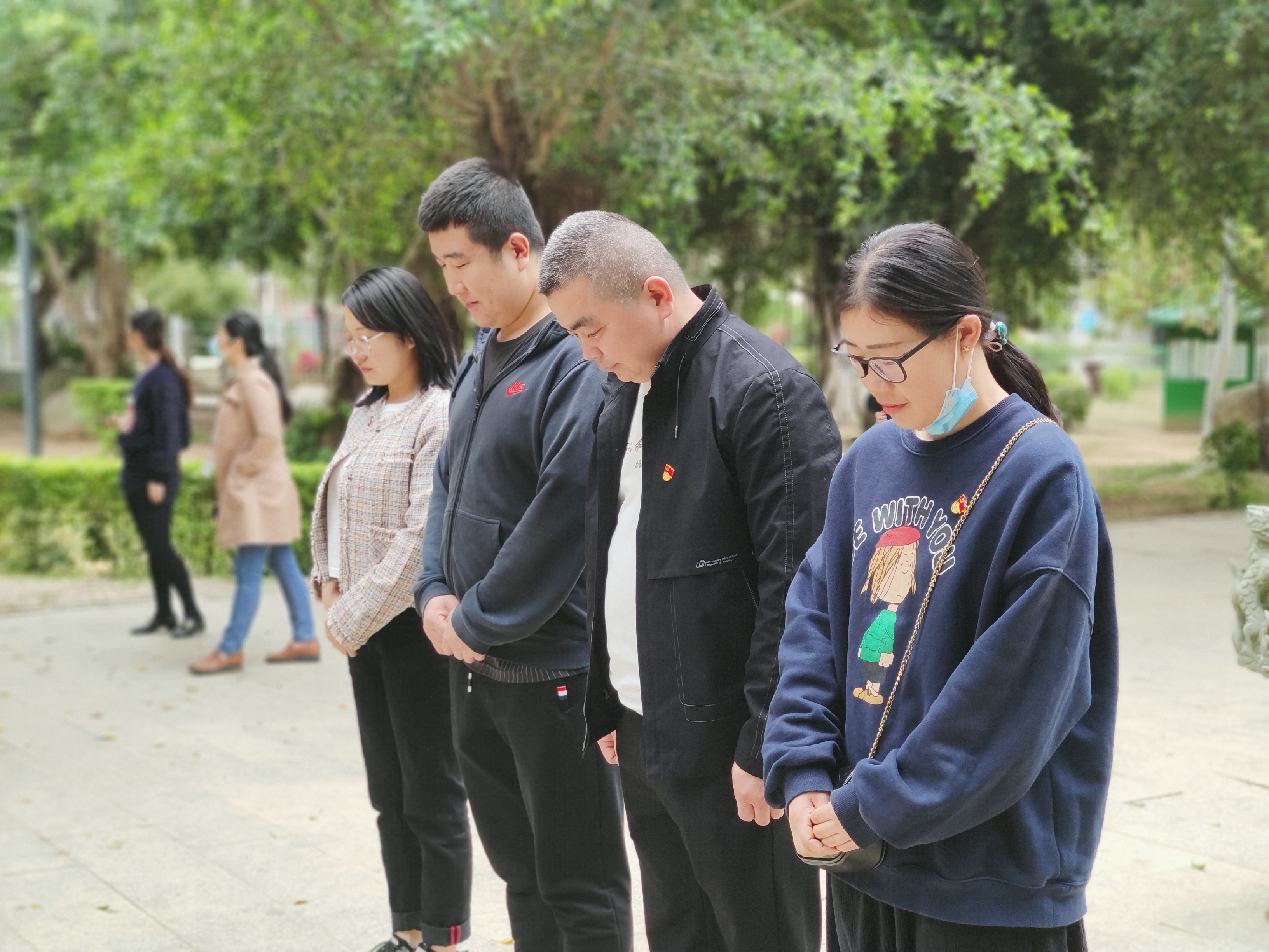 党日活动1.jpg 党日活动1.jpg