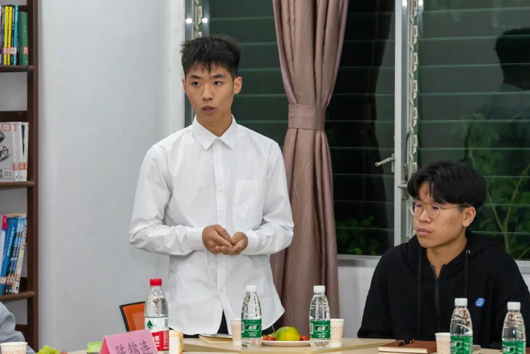 图片5.jpg 图片5.jpg